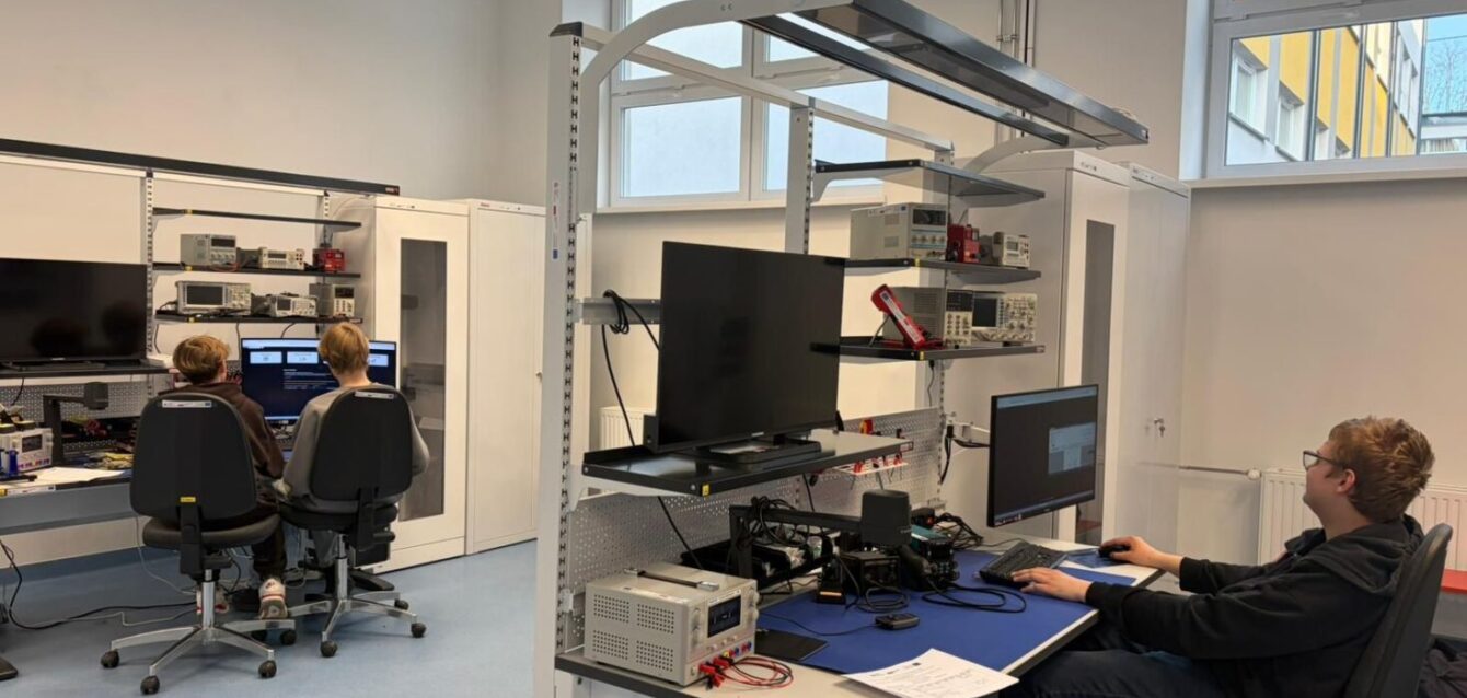 649299494_10215996738909521_2328254847303921741_n